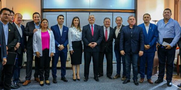 Riera presenta plan de Fortalecimiento al Consejo de Gobernadores