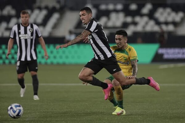 Un Botafogo con suplentes iguala en casa ante Defensa y Justicia - Fútbol Internacional - ABC Color