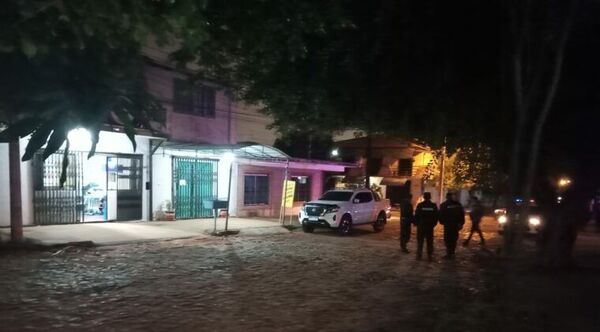 Otra vez intentaron llevar de raíz un cajero automático