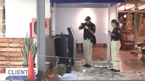 Intentaron robar cajero, no pudieron y terminaron asaltando a playeros