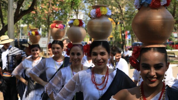 Día del Folklore Paraguayo