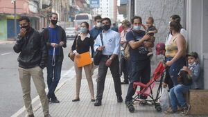 Pese a baja de combustibles, viceministro afirma que pasaje no se reducirá