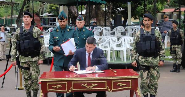 La Nación / Asumió el nuevo comandante del Regimiento Escolta Presidencial