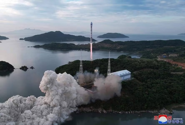 Fracasa nuevo lanzamiento de satélite espía norcoreano
