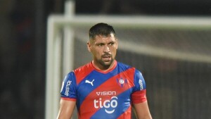 Juan Patiño está cerca de firmar con Vélez