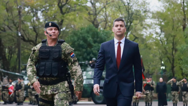 Coronel Fredy Oviedo asume como comandante del Regimiento Escolta Presidencial