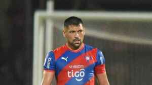 Juan Patiño está cerca de firmar con Vélez