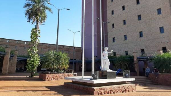 Evacuan Palacio de Justicia de Caacupé por amenaza de bomba