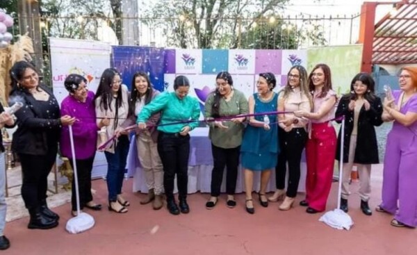 Kuña Poty inaugura oficina en Alto Paraná.