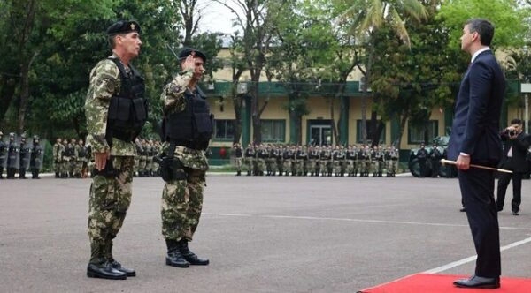 Asume el Cnel. Fredy Oviedo como comandante del Regimiento Escolta Presidencial