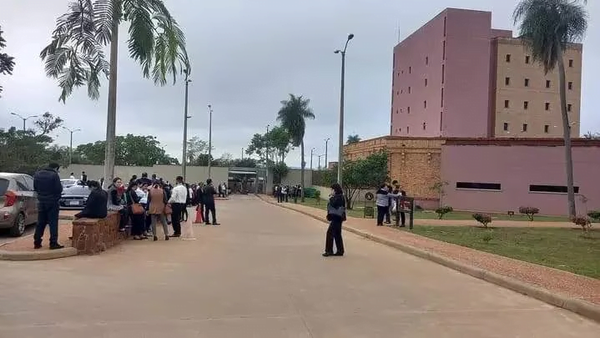 Reportan amenaza de bomba en Palacio de Justicia de Caacupé - Noticiero Paraguay