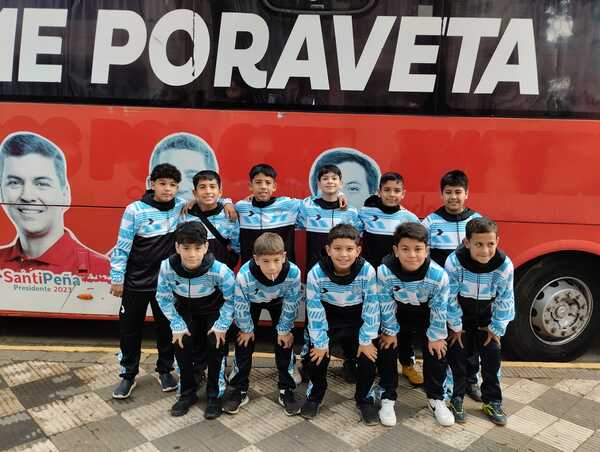 Futbol de Salón: La C11 de Villarrica buscará la clasificación a series finales ante Cambyretá.