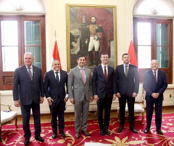 Representantes de los poderes del Estado firman compromiso de creación de la Estrategia Nacional de Combate a la Corrupción