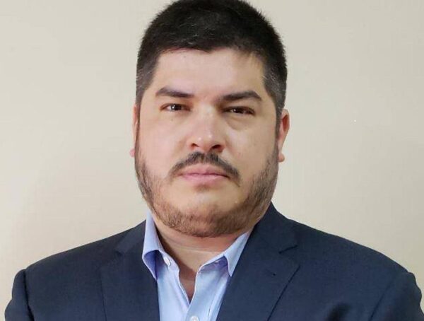 Abogado denuncia violación a la protección constitucional del periodismo por parte de la Fiscalía · Radio Monumental 1080 AM