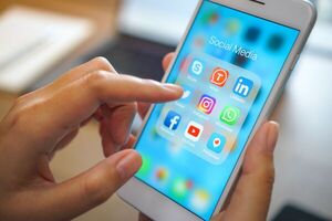 TikTok, X, Google o Facebook deben moderar sus contenidos desde mañana por nueva ley de UE - El Independiente