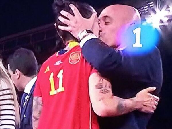 FIFA abre expediente contra Presidente del fútbol español