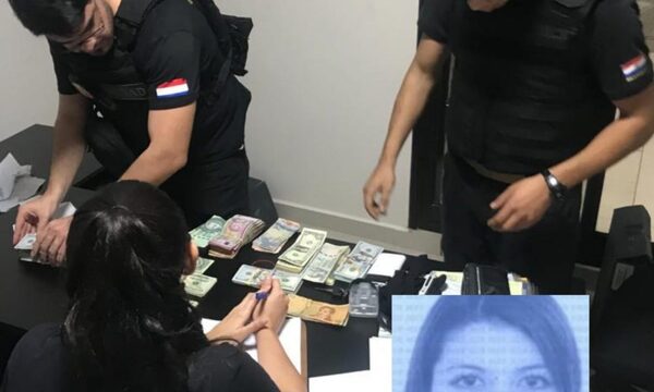 Disponen detención de esposa de Santoro