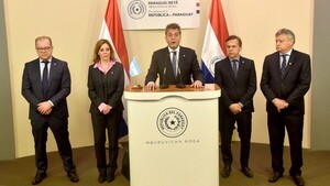 Argentina promete pagar deuda de Yacyretá, pero Cancilleria no cree cre
