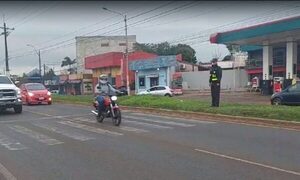 Patrulla Caminera regulará tránsito frente a colegio tras accidente