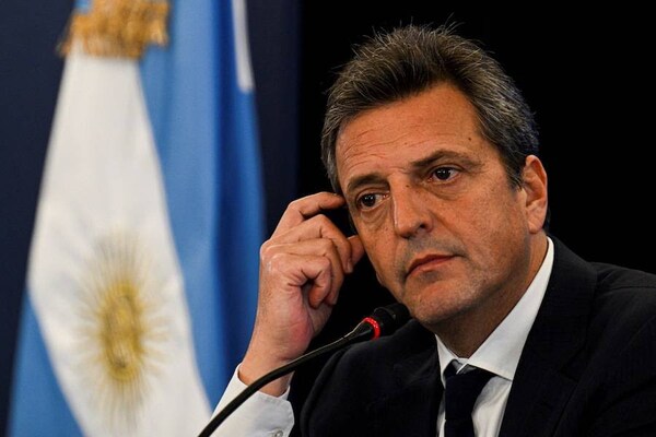 Visita de Ministro argentino no sirvió para nada y continuará peaje en hidrovía