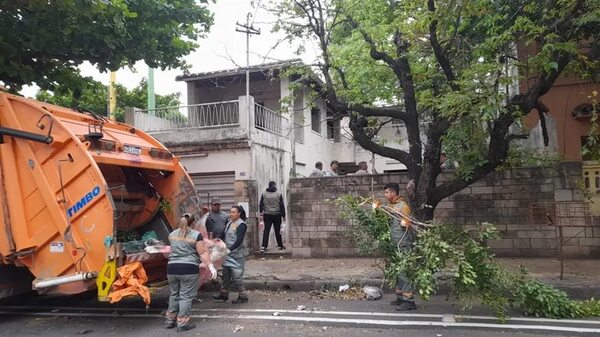 Intervienen viviendas en estado de abandono en barrio Ciudad Nueva de Asunción - Nacionales - ABC Color