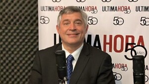 Titular del MEC plantea otra opción en lugar del cateo de mochilas