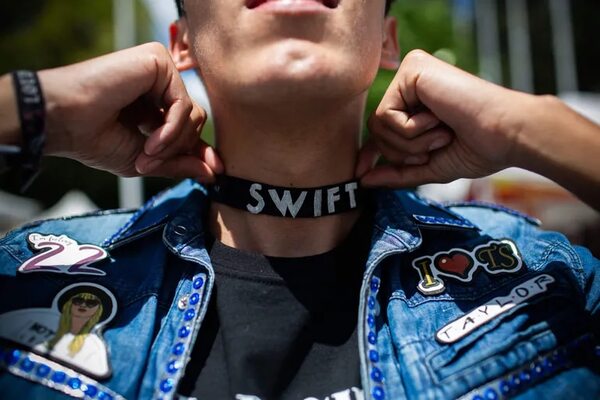 Taylor Swift inicia gira por Latinoamérica ante miles de admiradores frenéticos - Música - ABC Color