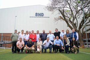 Presidente de Panam Sports recorrió instalaciones de la Secretaria Nacional de Deportes - .::Agencia IP::.