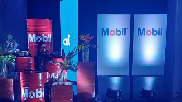 Mobil y ATP sellan alianza de compromiso con el cliente