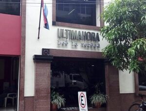 Fiscalía niega amedrentamiento a la prensa en pedido de informe a medios de comunicación · Radio Monumental 1080 AM