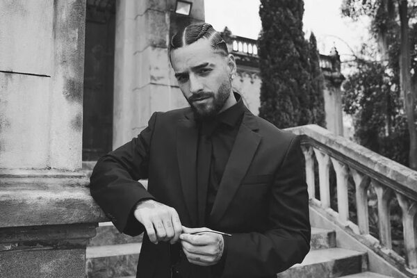 Maluma se inspira en Batman, Hefner y Bond para dar vida a su versión de “Don Juan” - Música - ABC Color