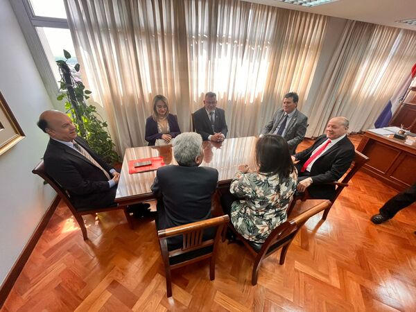 Magistrados se mostraron conformes tras reunión con ministros de la Corte sobre actualización salarial