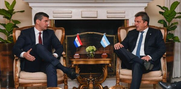 Sergio Massa informa acuerdo de pago de deuda Yacyret谩 tras reunirse con Santiago Pe帽a - Revista PLUS