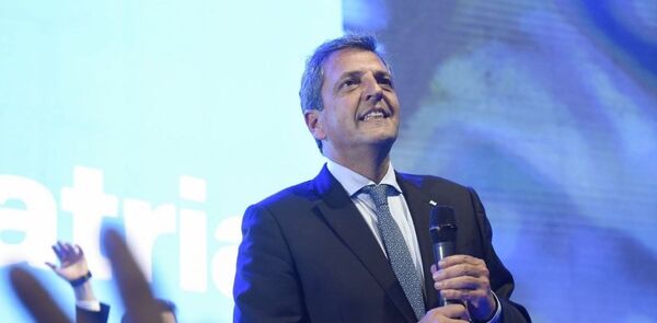 Sergio Massa advierte sobre los riesgos de la dolarizaci贸n en Argentina propuesta por Milei - Revista PLUS