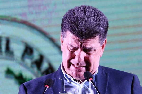 Diario HOY | Rechazan medida solicitada por Efraín y ratifican a Fleitas como presidente del PLRA