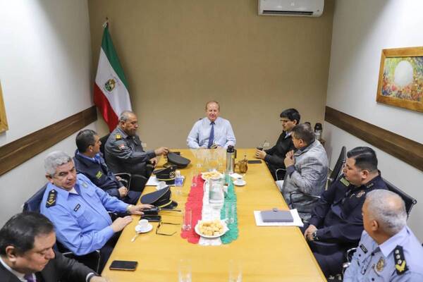 AUTORIDADES BUSCAN SOLUCIONES DEFINITIVAS A LA PROBLEMÁTICA DEL PASO FRONTERIZO