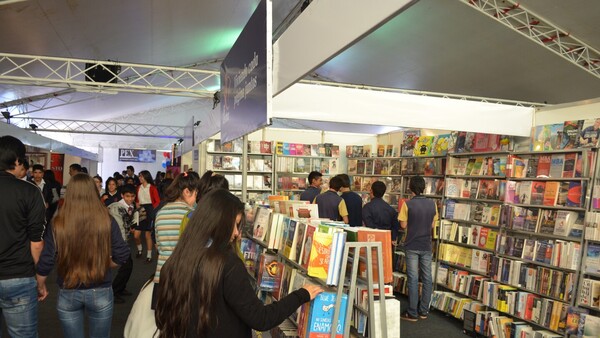 Llega la 19ª Libroferia Encarnación 2023 en la UNAE