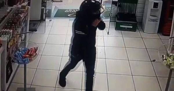 La Nación / Solitario delincuente asaltó una farmacia en Alto Paraná