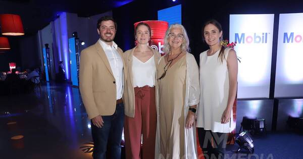 La Nación / Cena ofrecida por ATP y Mobil