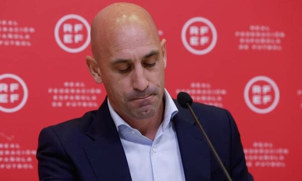 FIFA suspende por 90 días a presi de la Federación de Fútbol de España