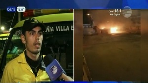 Automóvil se incendia en Villa Elisa - Noticias Paraguay