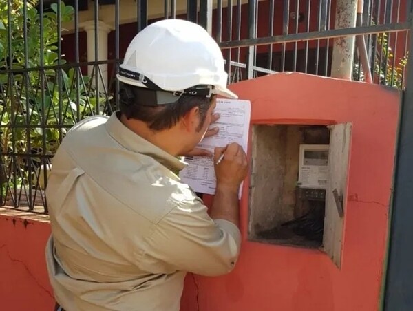 ANDE INTENSIFICA CORTES DE SERVICIO ELÉCTRICO POR CONEXIONES CLANDESTINAS Y MOROSOS