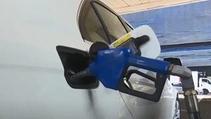 AUDIO: Reducción de combustibles: Desde Cadipac afirman que todos los emblemas de Petropar trabajan a pérdida y que “los precios internacionales están subiendo mucho” - Enfoque económico - ABC Color