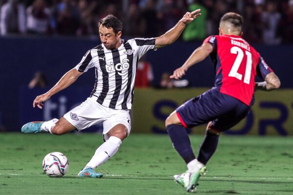 Cerro vs. Libertad: juegan el líder y el escolta a las 19:30 - trece