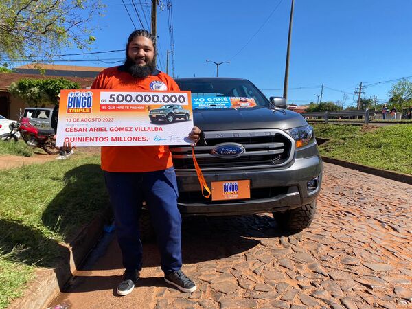 "César Gómez se convierte en el nuevo millonario del Telebingo Triple