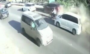 Mariachi loco del volante arrastró a varios a su paso