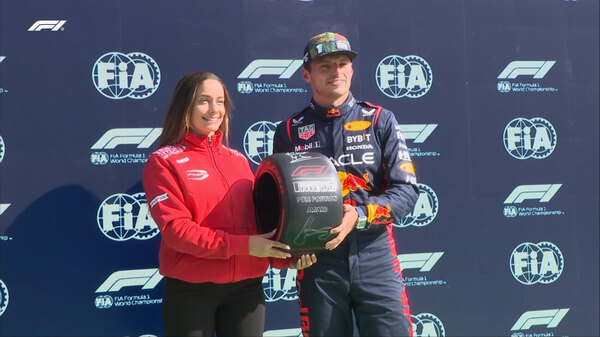 Versus / Max Verstappen saldrá desde la 'pole position' en GP de Países Bajos