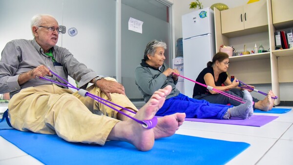 Póngale vida a los años, que es mejor: Tips para llevar un estilo saludable en la vejez