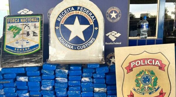 Paraguayo detenido con 112 panes de marihuana en Aduana de Foz de Iguazú - Oasis FM 94.3