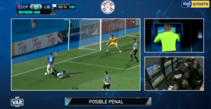 Versus / El polémico penal pitado para el empate de Cerro Porteño ante Libertad